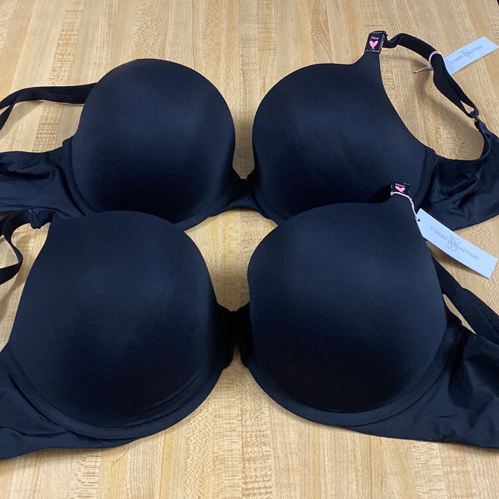 New with tags Victora’s Secret T-Shirt Bra original price 39.95 me 20 each